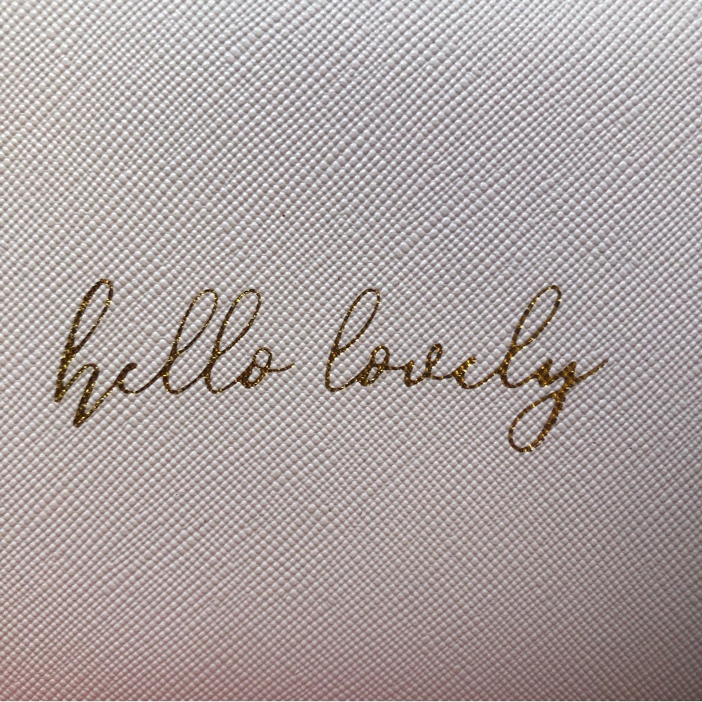 HELLO LOVELY Wallet - Picture 3 of 12